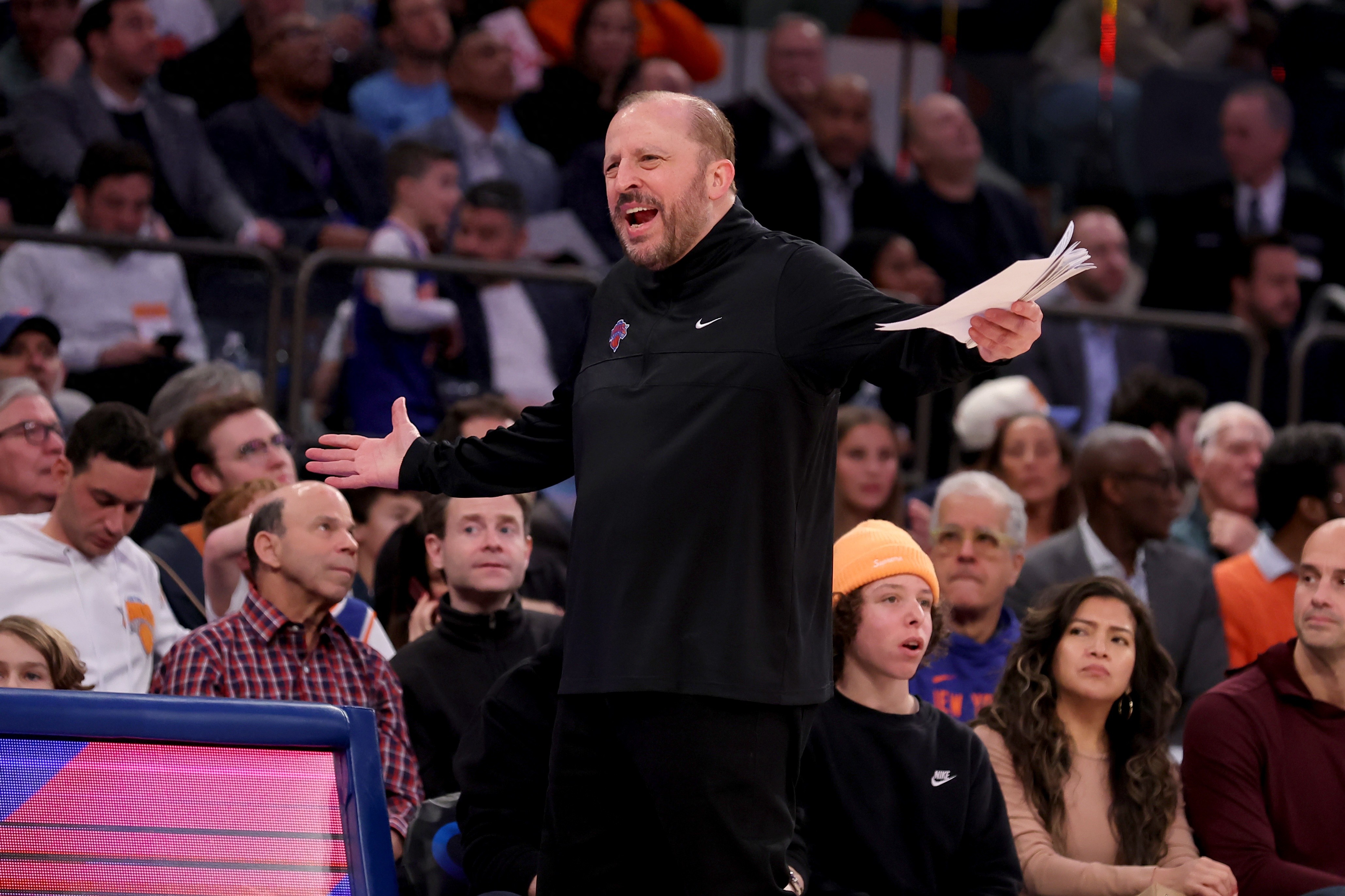 电竞投注-包含赛前体能课后，托特纳姆再遭质疑备战NBA常规赛，压力陡增，资深球员宣示担当的词条